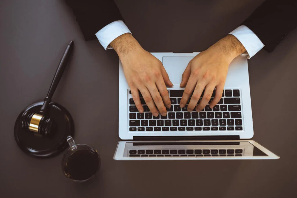 denuncia diffamazione online reato